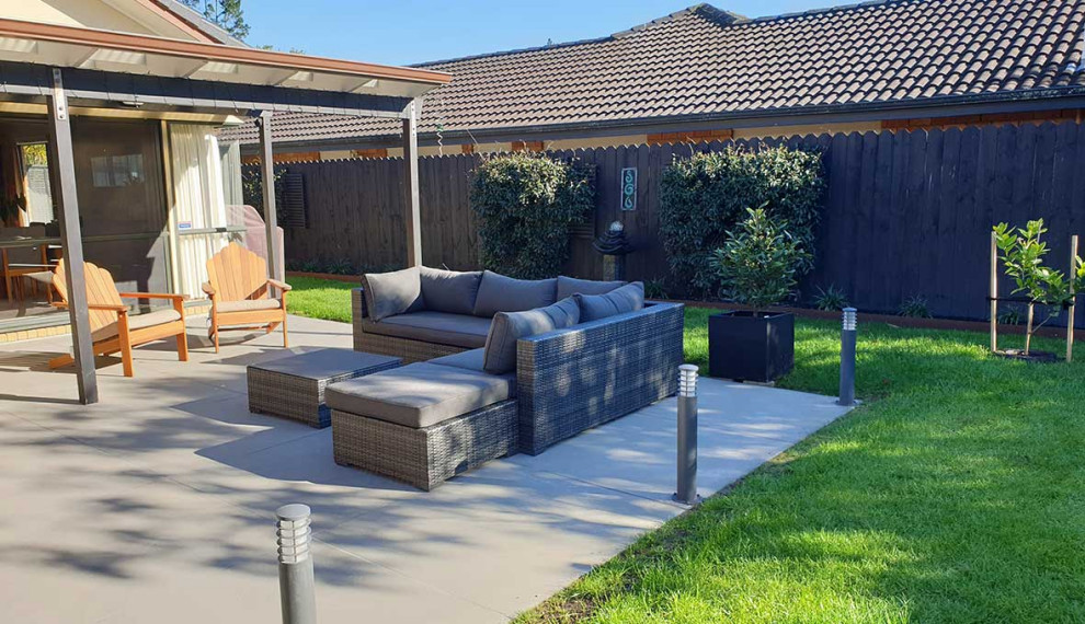 Modern patio in Auckland.