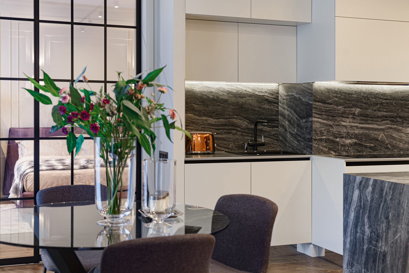 Элегантная двухкомнатная квартира 80м.кв