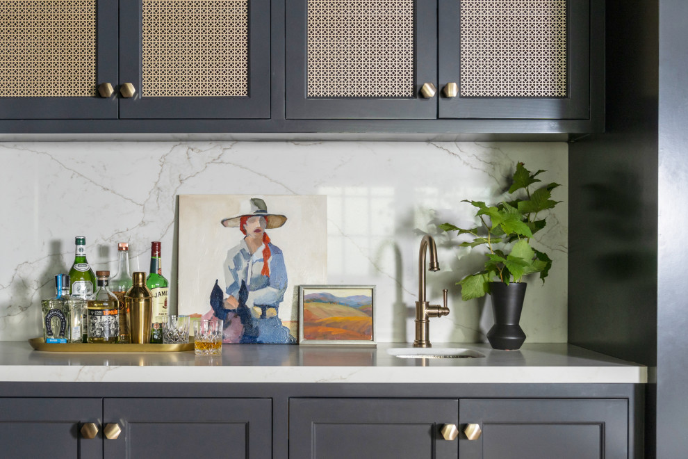 Elegant home bar photo in San Francisco