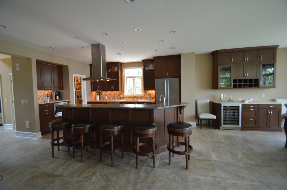 Inspiration for a transitional home design remodel in New York