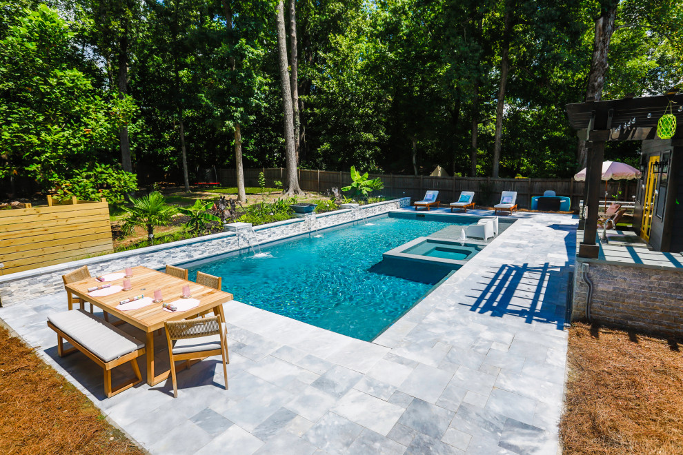Design ideas for a modern swimming pool in Atlanta.