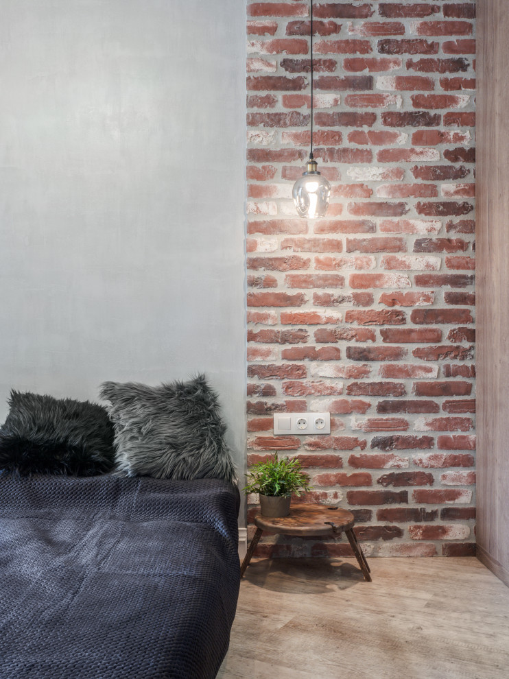 Прикроватный столик