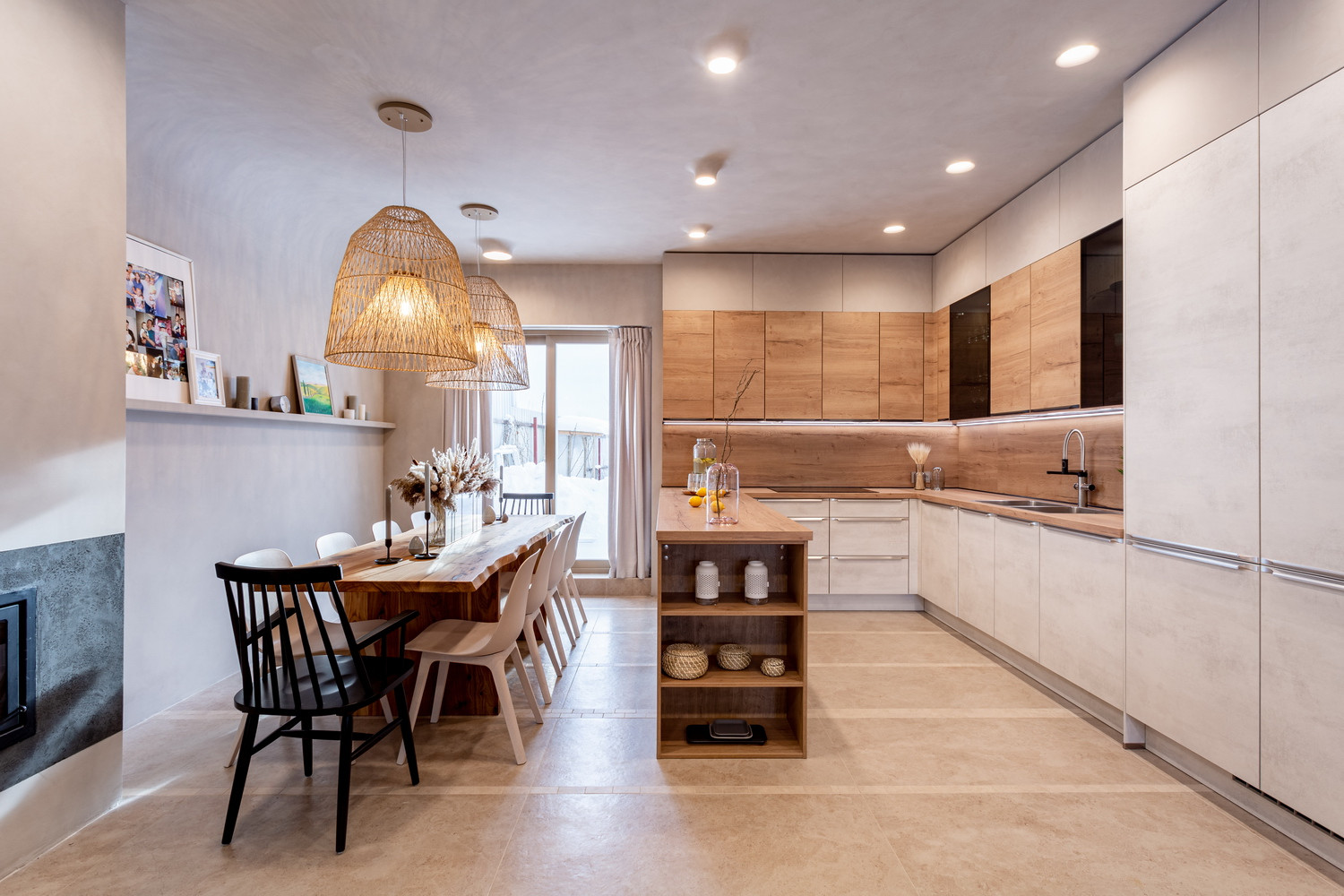 Уютная кухня nobilia в проекте "Дачного ответа" для большой семьи.