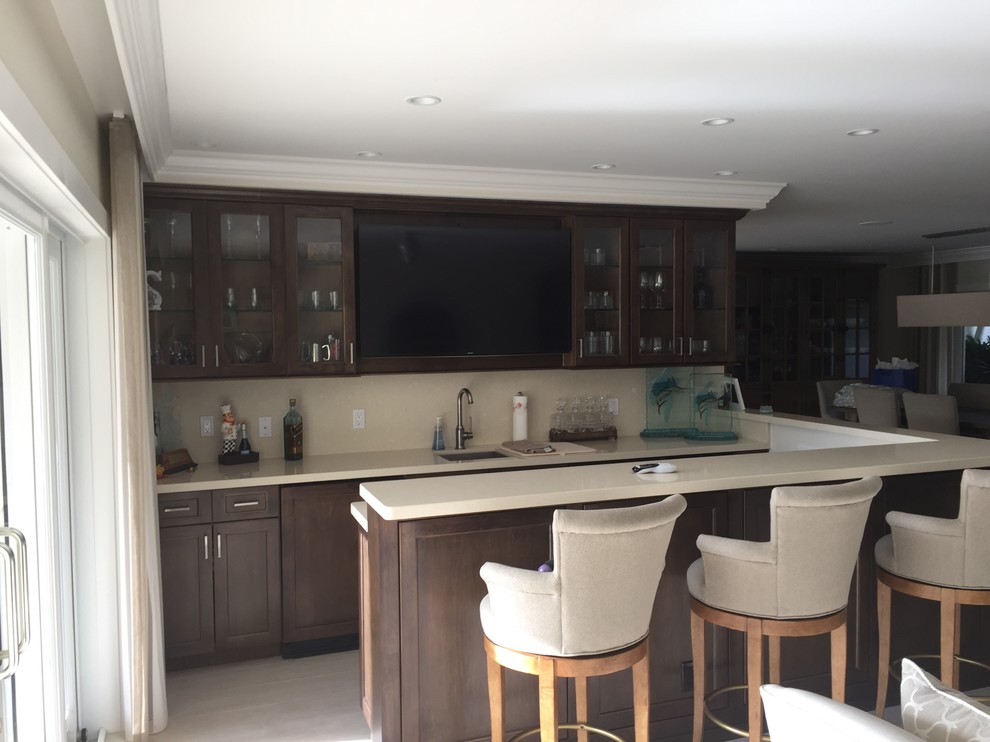 Home design - transitional home design idea in Miami