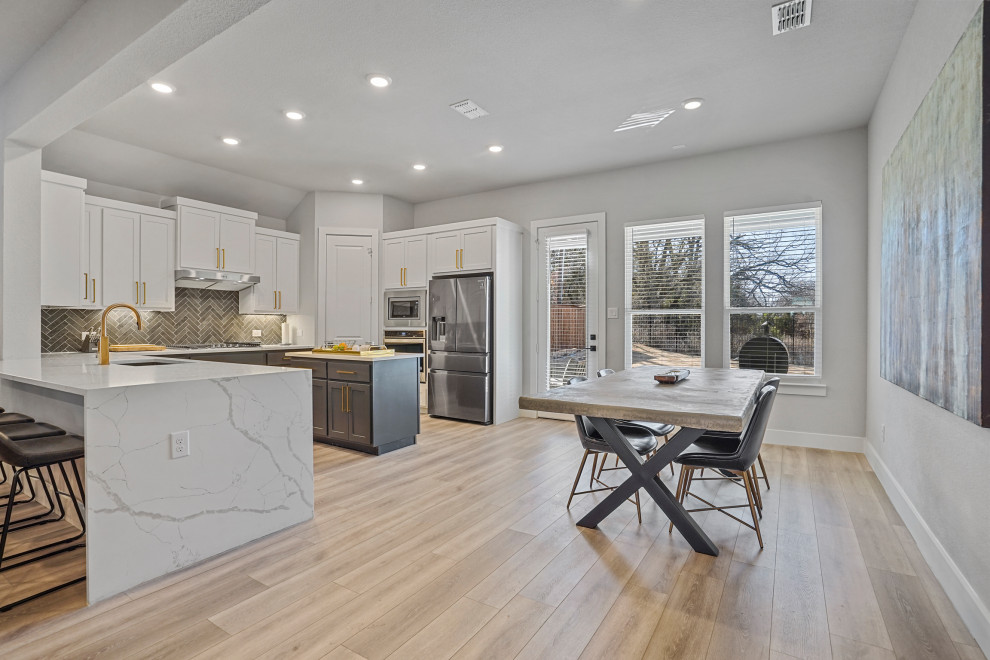 Switchback Trail Kitchen and Bathroom