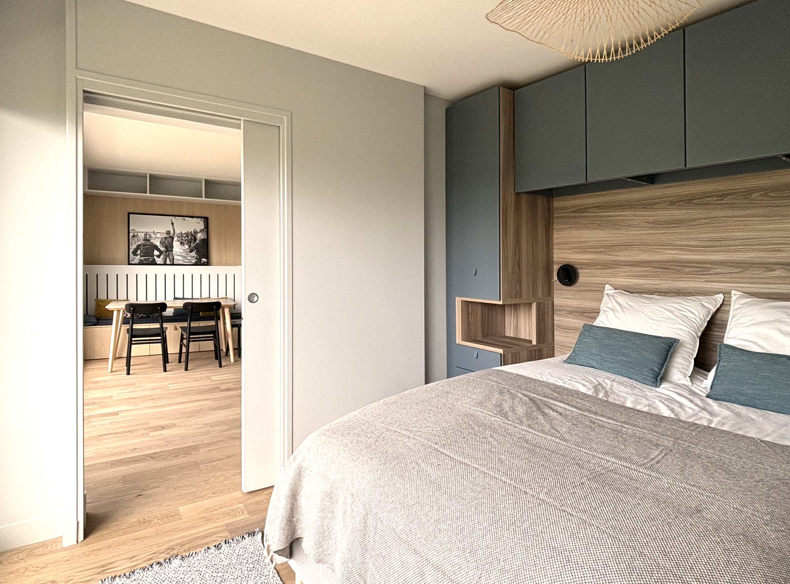 Appartement familial avec bibliothèque traversante