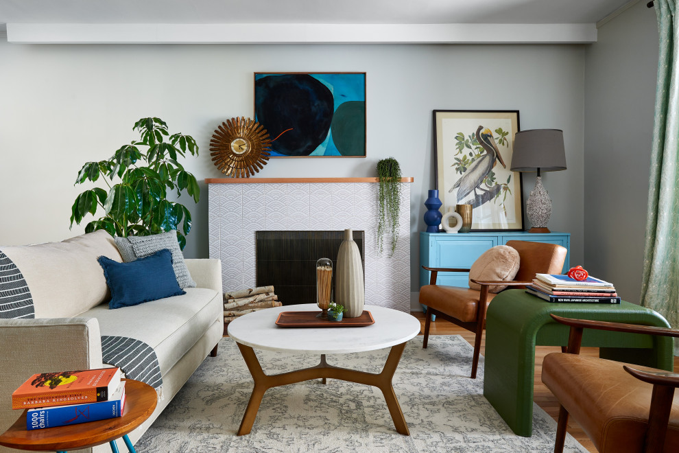 Inspiration for a midcentury living room.