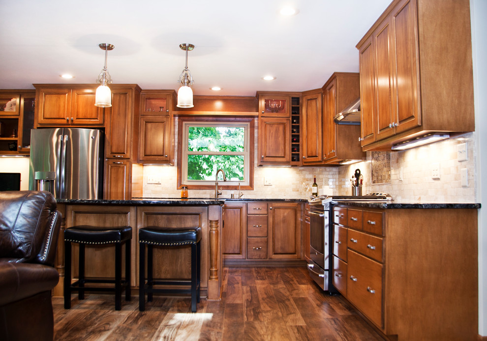 Example of a transitional kitchen design in Milwaukee