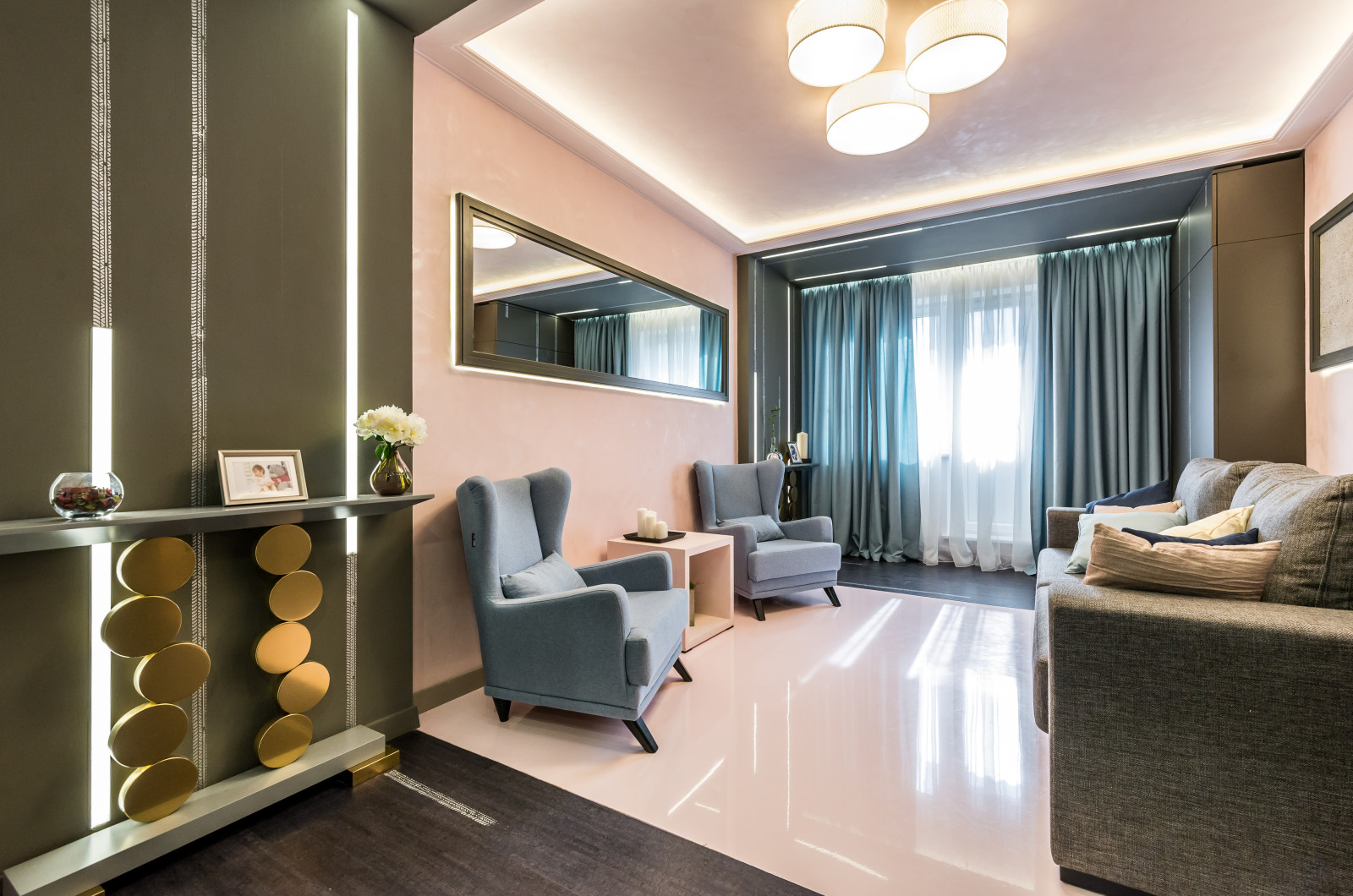 Гостиная под розовой пудрой