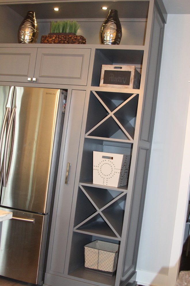 Home design - transitional home design idea in Indianapolis