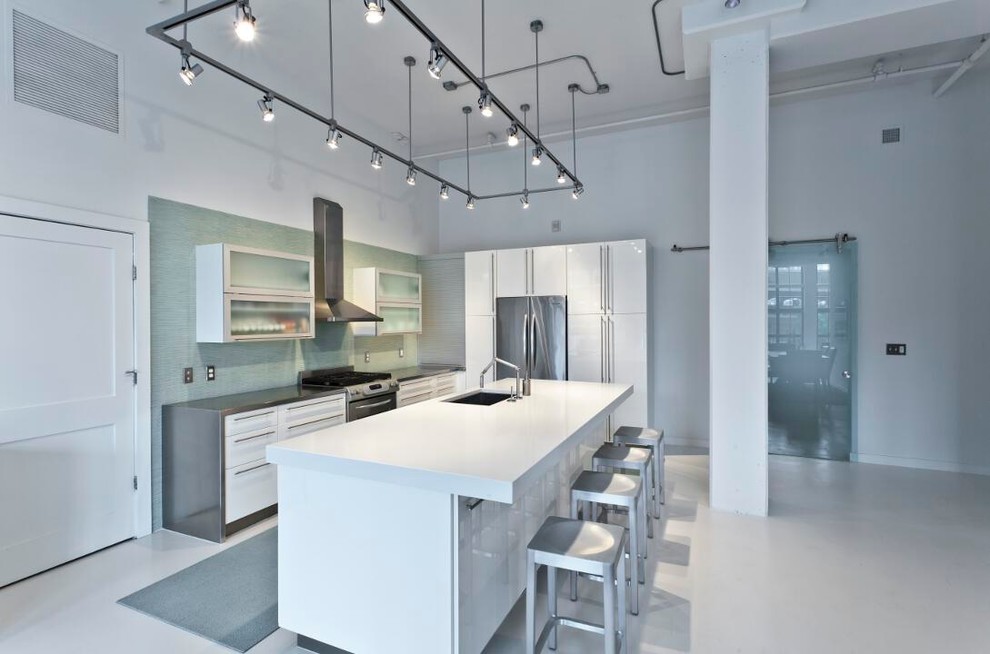 Photo of an industrial kitchen in Toronto.