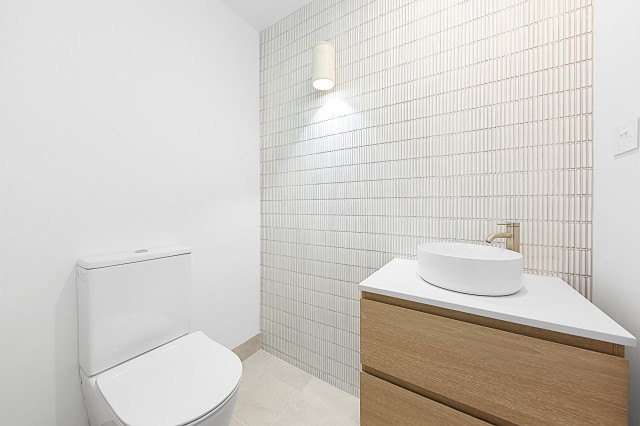 Narrabeen Luxury Bathroom modern-powder-room