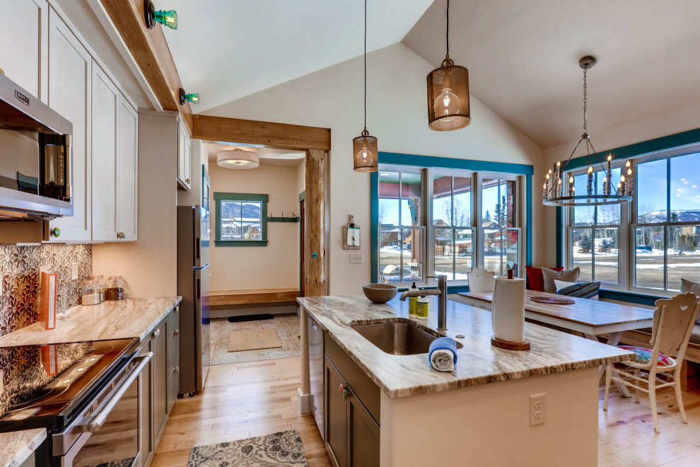 Vanilla's Pine Cottage - New Construction