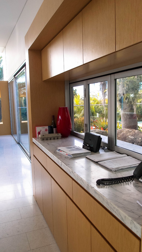 This is an example of a contemporary home office in Sydney.