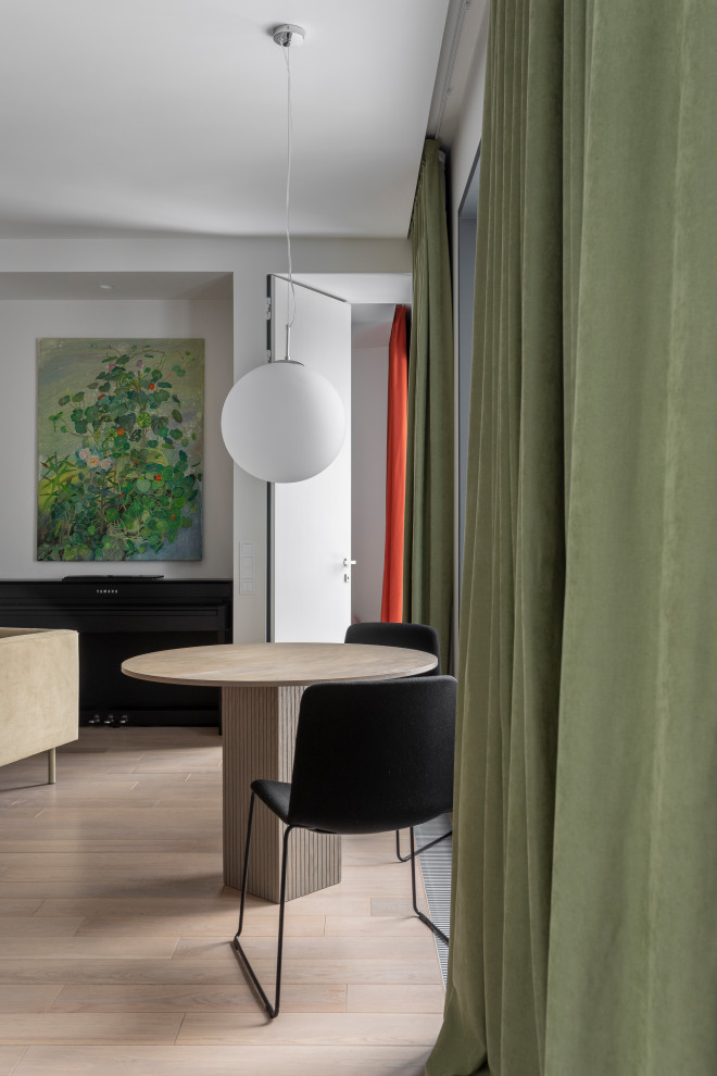 Flat for a couple of cardiologists