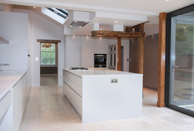 White Handleless Urban Kitchen Open Plan Kitchen Contemporary
