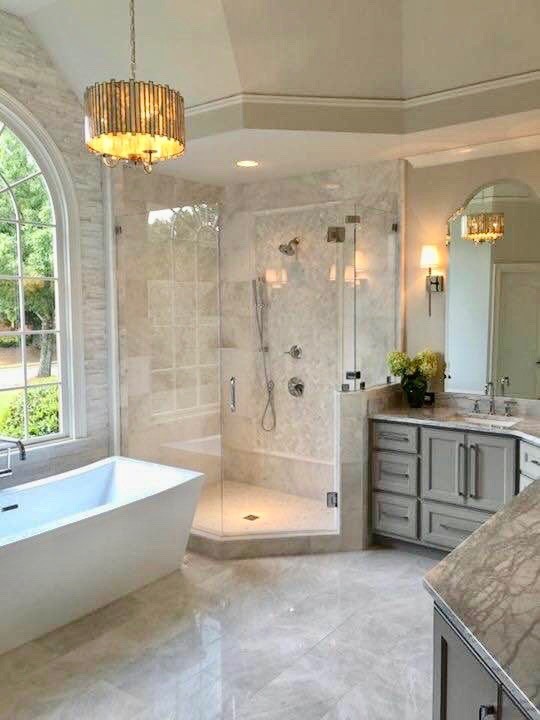 Lukino's Master bathroom