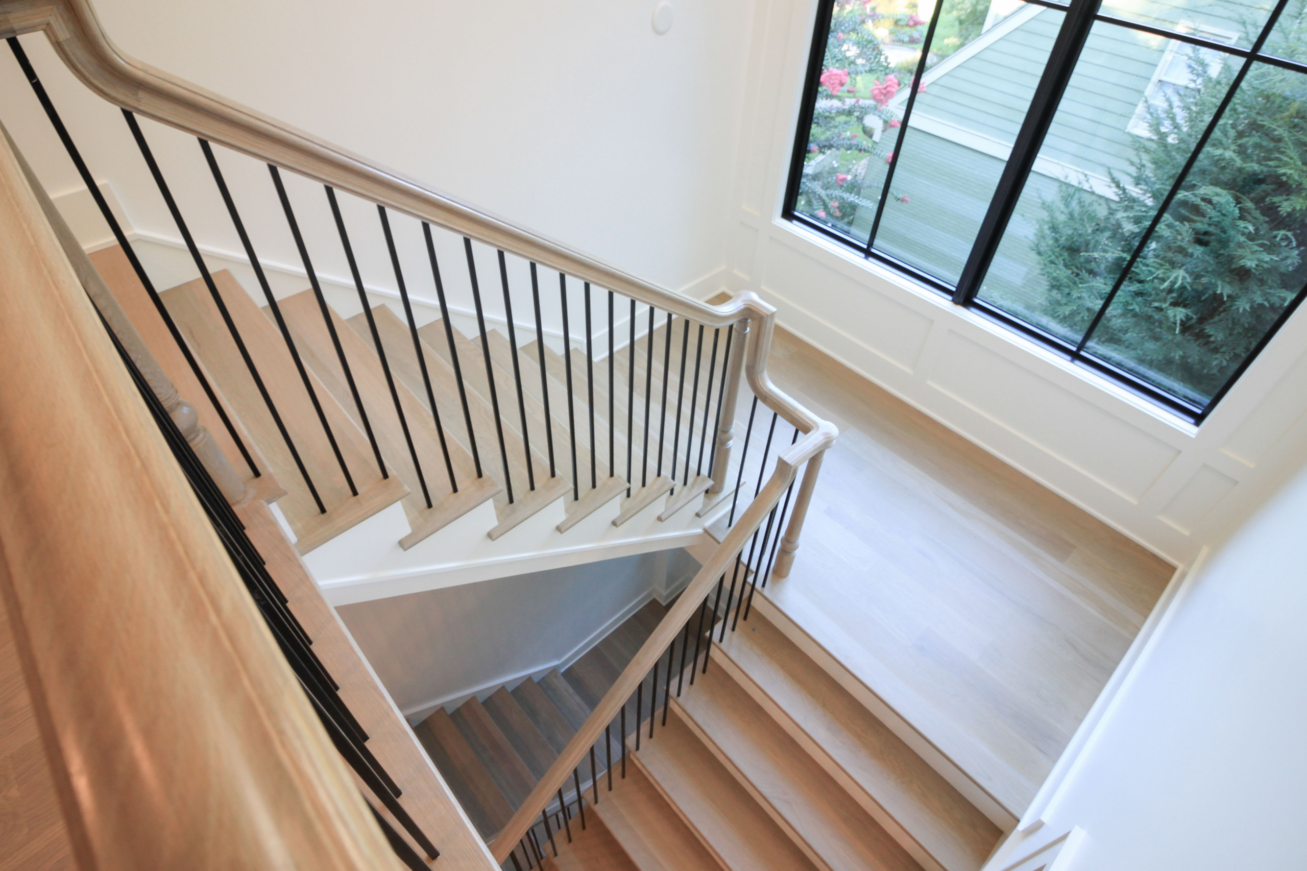 93_Captivating Light Wood Railing System with Black Spindles, Arlington VA 22207