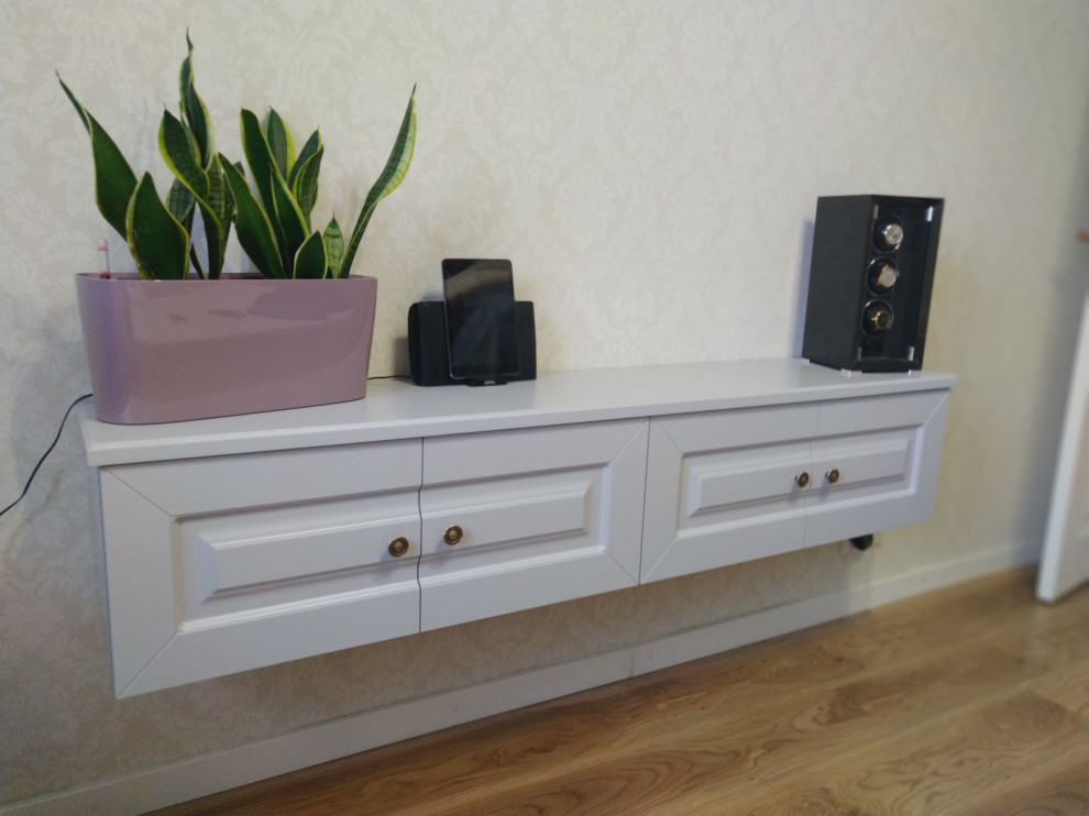 Классичейский шкаф и подвесная тумба на заказ