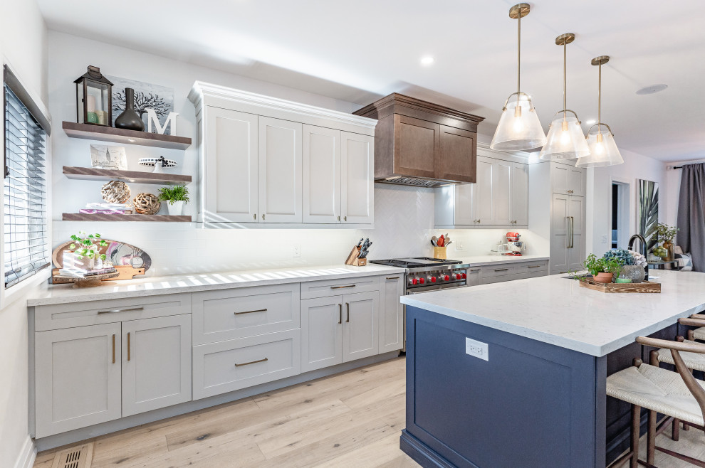 Kitchen - transitional kitchen idea