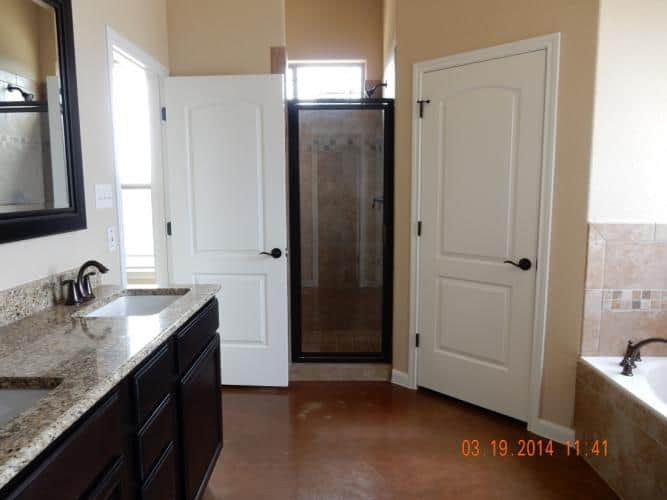 Home design - transitional home design idea in Austin