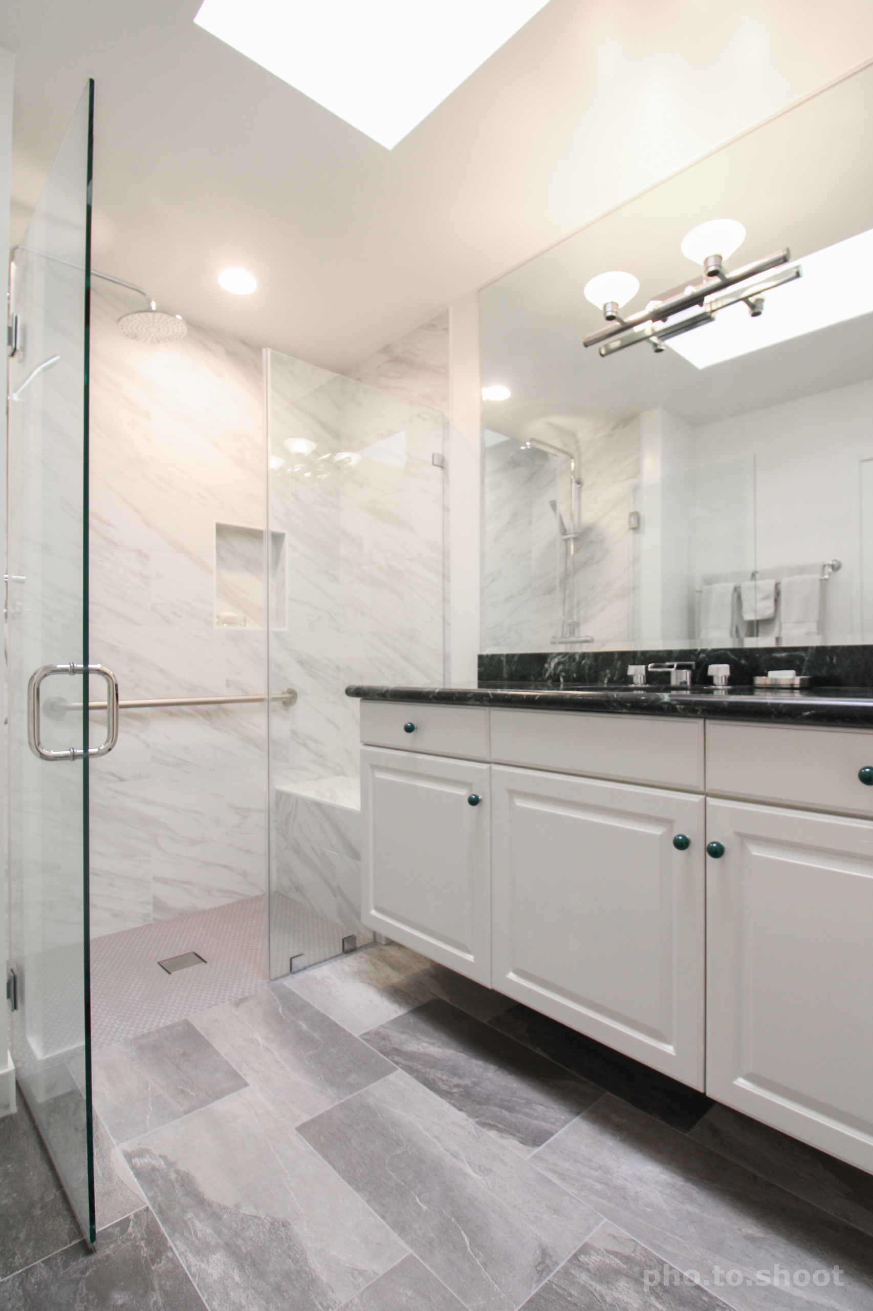 Granada Hills, CA / Complete Bathroom Remodel