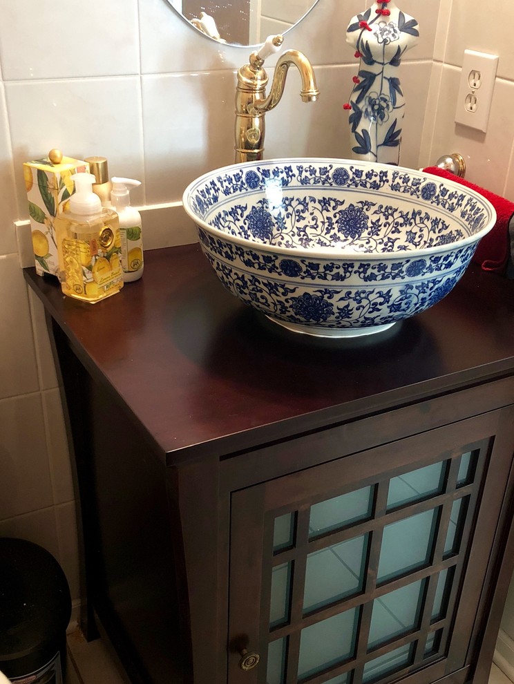 Shirley's Powder room facelift