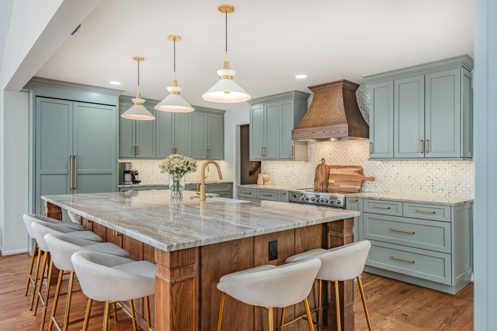 Kitchen - mid-sized transitional kitchen idea in DC Metro