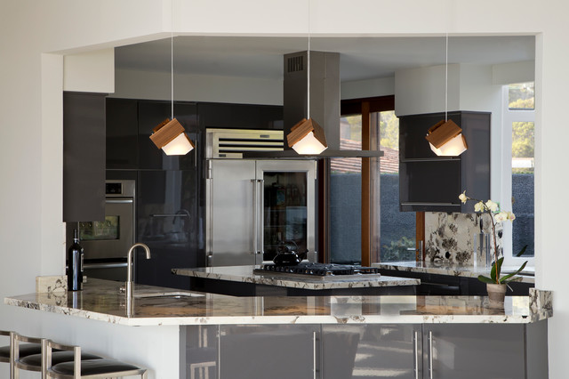 Mica Led Mini Pendants In Kitchen Kitchen Orange County By Cerno