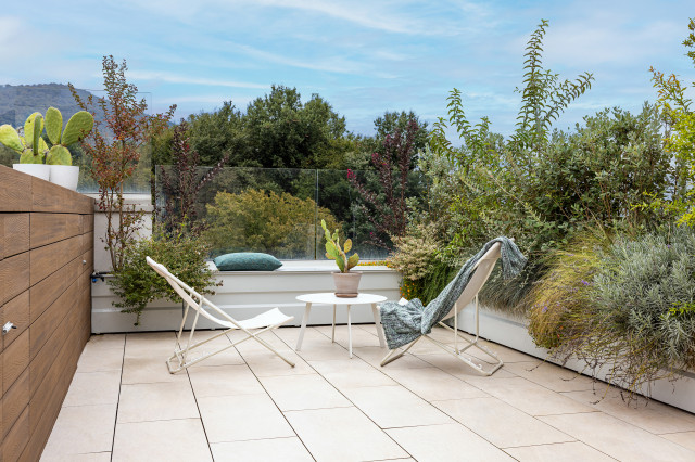 OASI contemporary-balcony