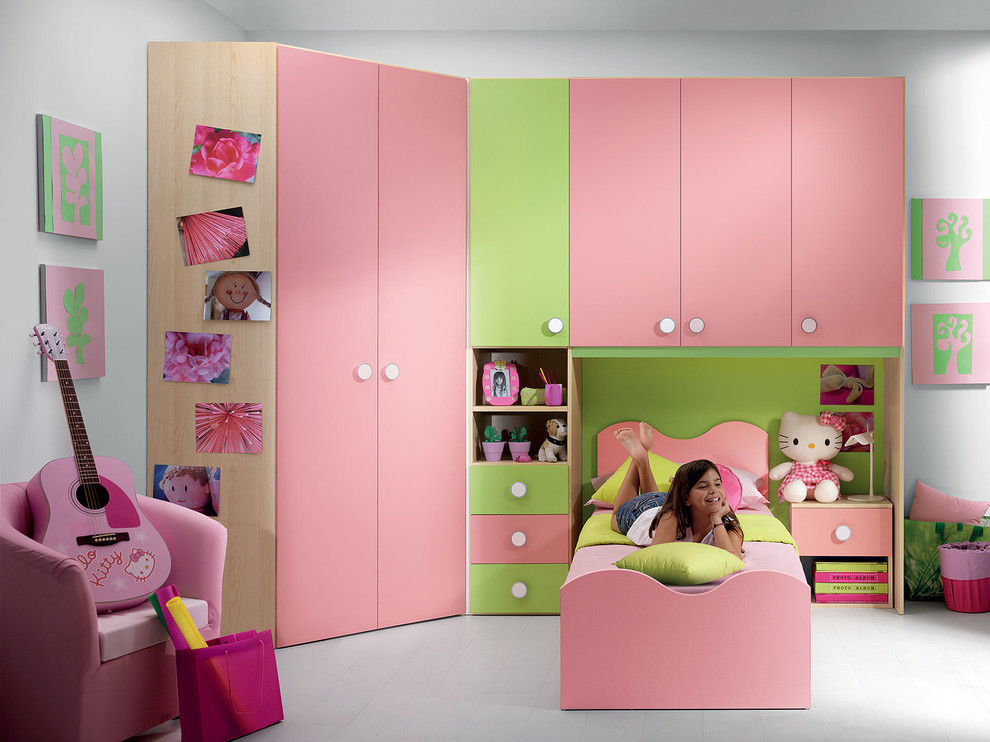 Design ideas for a contemporary kids' room in New York.