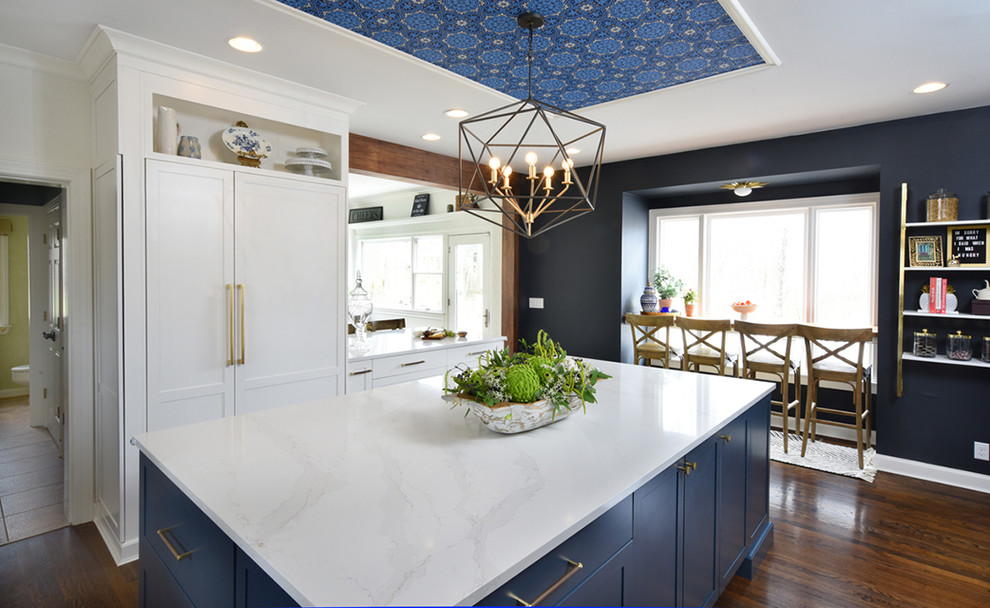 Kitchen - transitional kitchen idea in Cincinnati