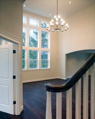 Entryway - transitional entryway idea in Seattle
