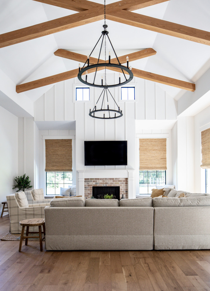Inspiration for a country family room in Houston.