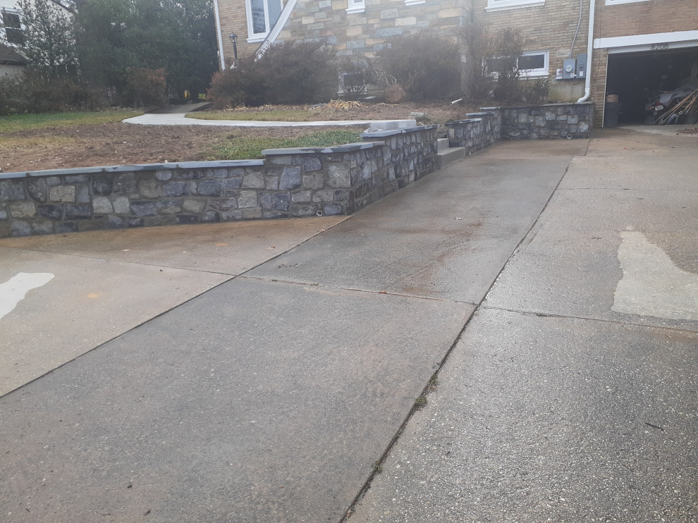 Retaining Wall - Stone | Walkway - Concrete Steps