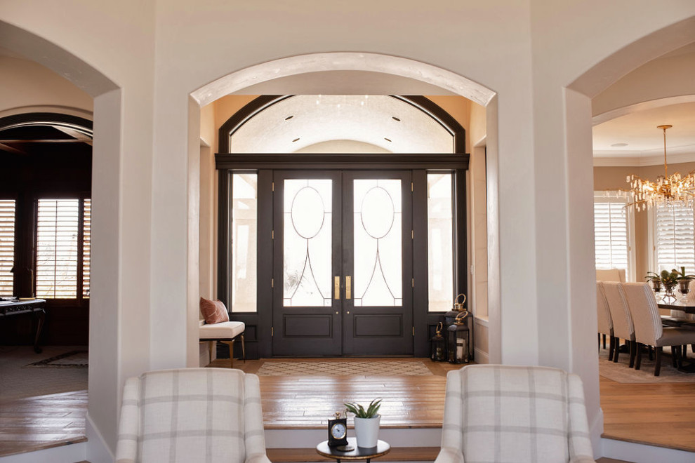 Transitional entryway photo in Denver