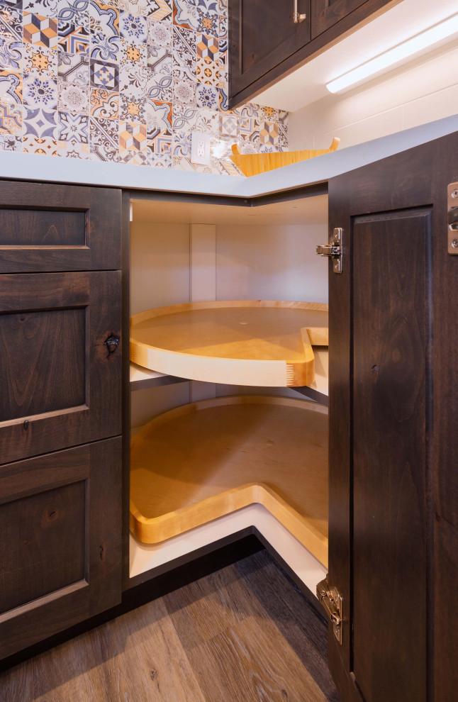 Inspiration for a transitional kitchen remodel in Sacramento