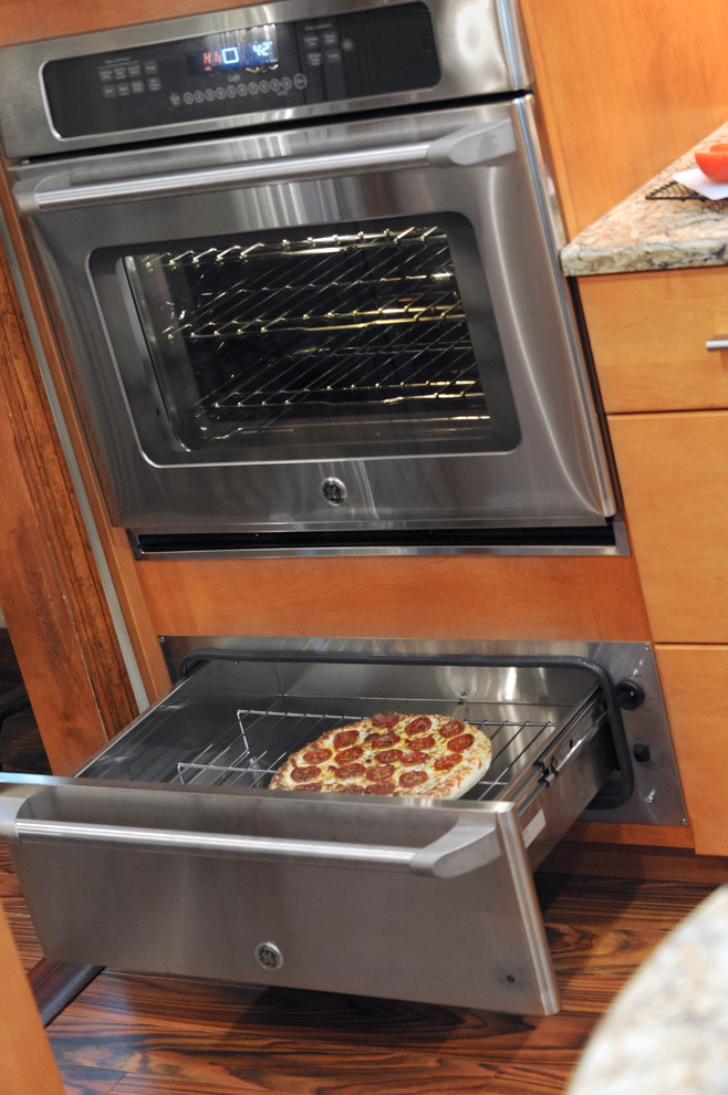 Inspiration for a transitional kitchen remodel in Cincinnati