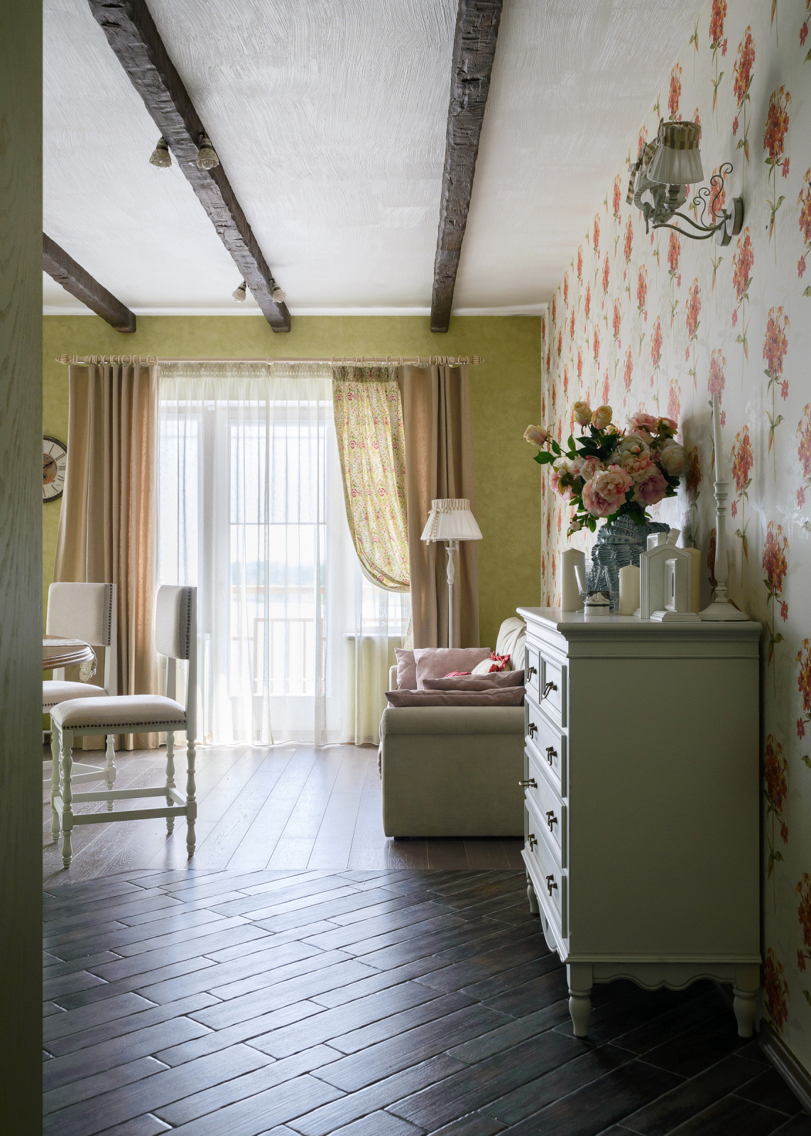 интерьер квартиры 75квм. п.Речкуновка, Новосибирская область