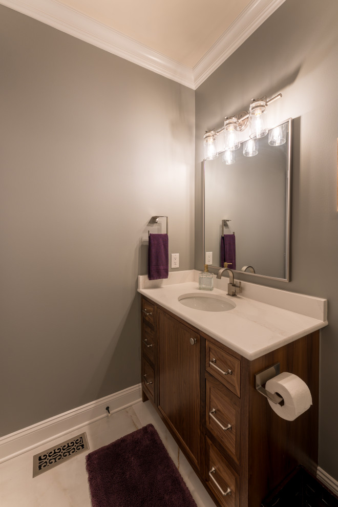 Indian Lake Walnut Bathrooms