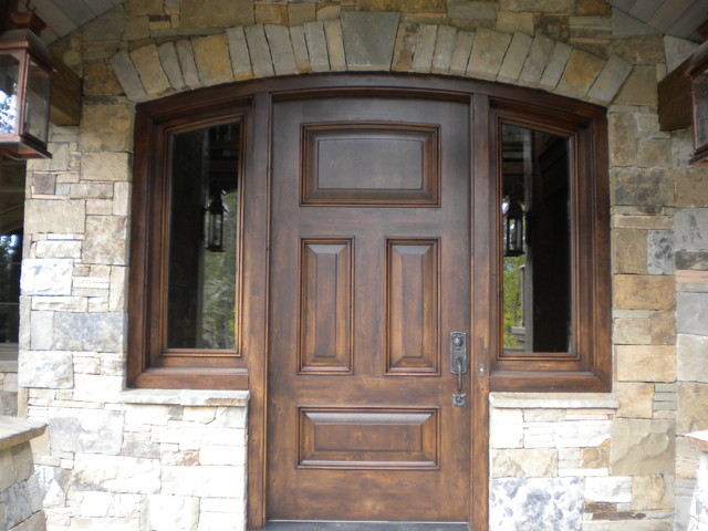 Peerless rustic-entry
