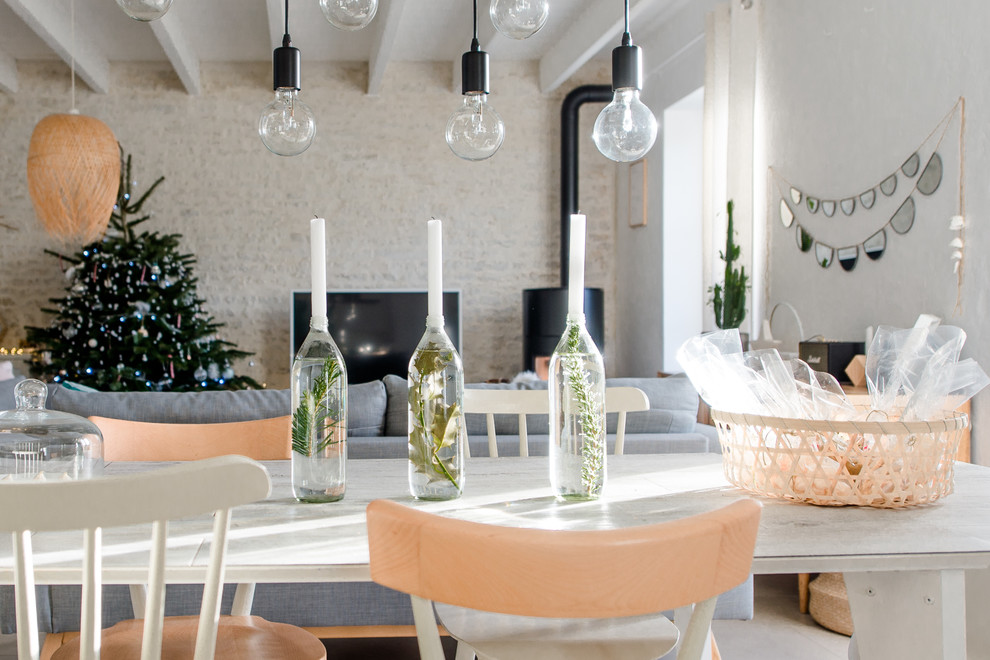 Design ideas for a scandinavian home design in Montpellier.