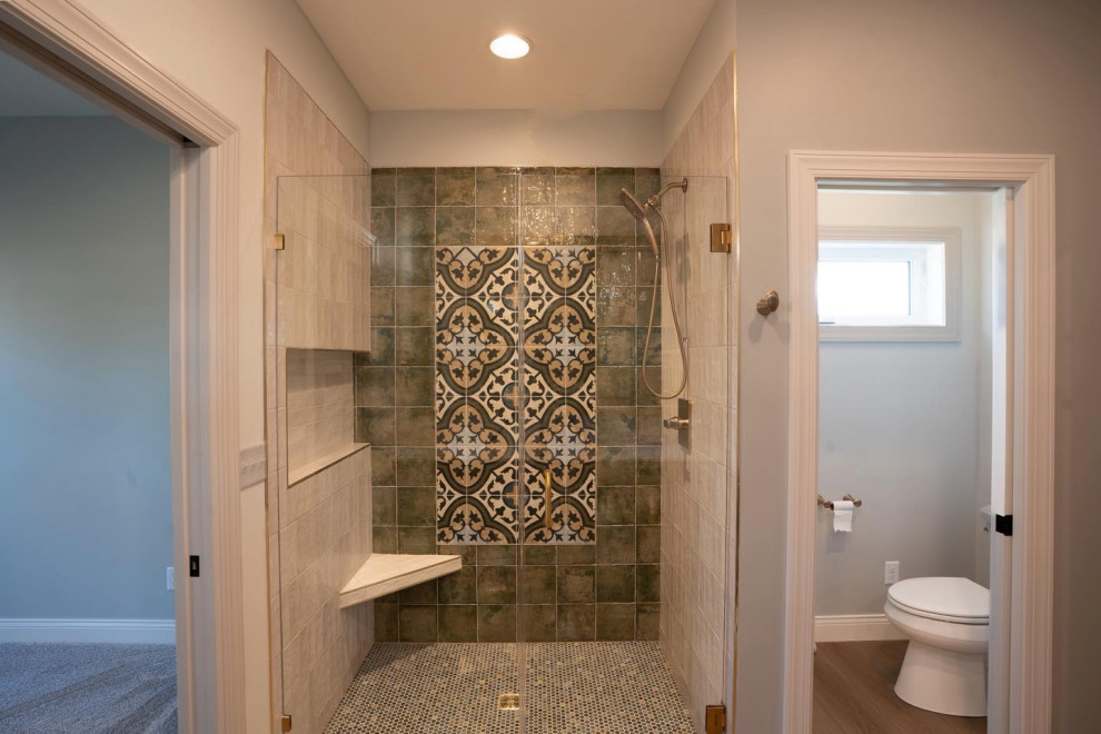 Bathroom 16