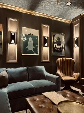Old Hollywood Cinema Lounge