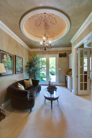 Design ideas for an expansive traditional living room in Dallas.