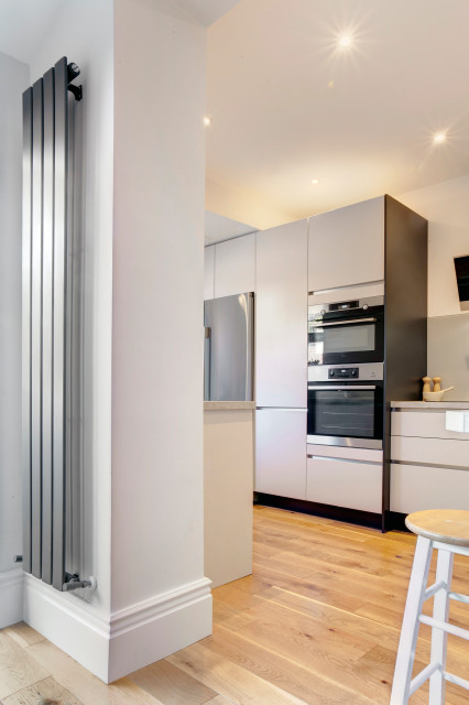 Simonburn Avenue modern-kitchen