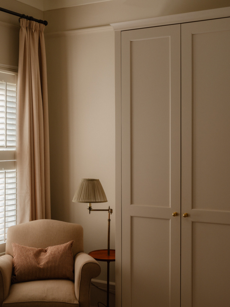 Photo of a classic bedroom in London.