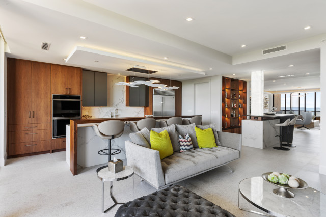 Coastal Retreat modern-wohnbereich