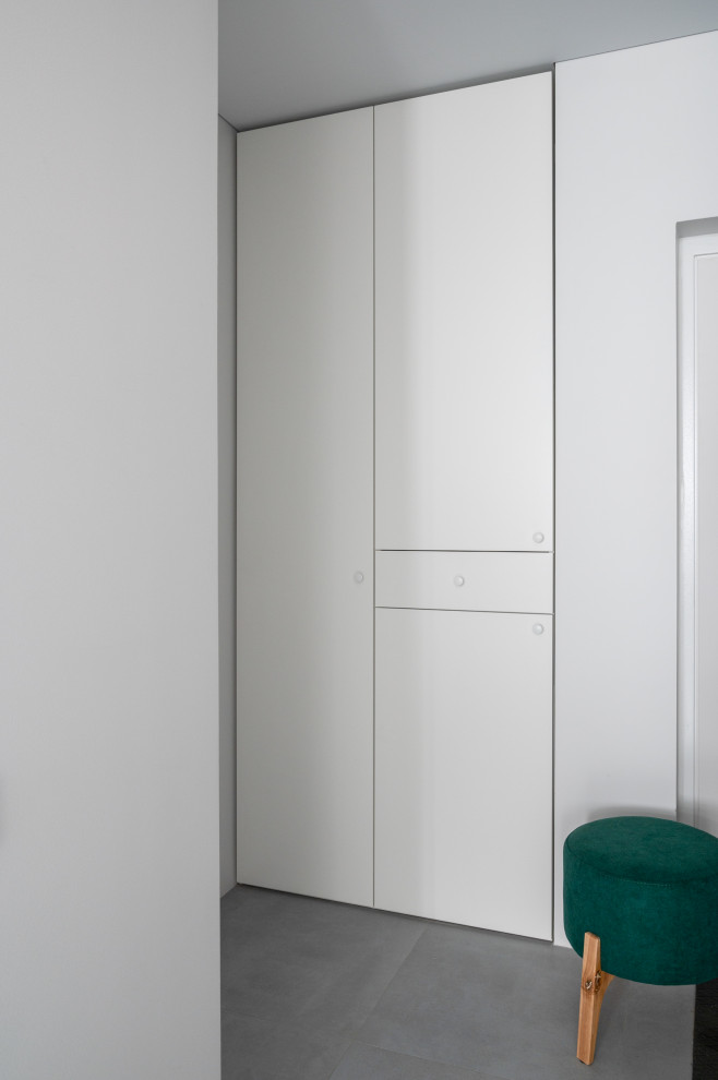 Светлая стильная кухня