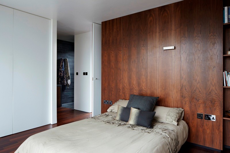 Large contemporary bedroom in London.